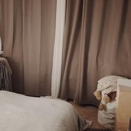 Charmante Chambre Spacieuse Et Lumineuse 巴黎 外观 照片